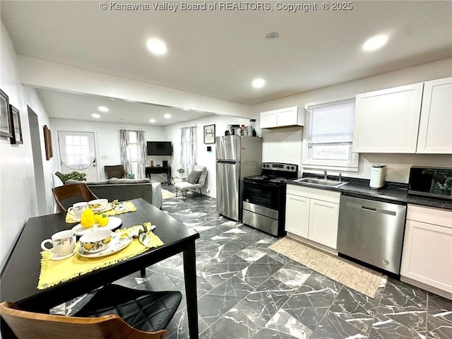 313 Buchanan St, Charleston, WV 25302 - photo 5