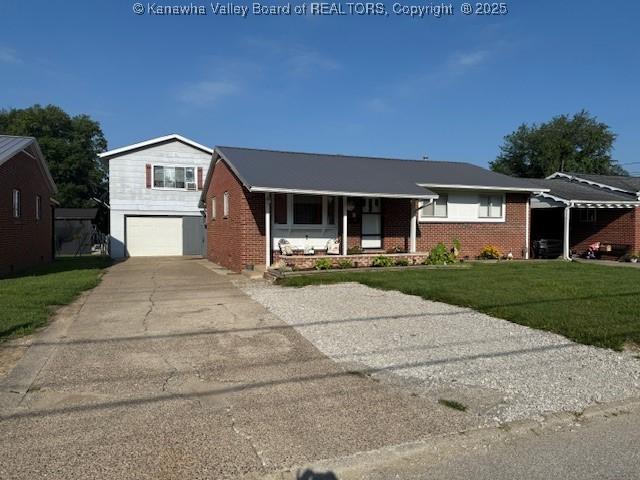 129 Taylor St, Hurricane, WV 25526 - photo 2