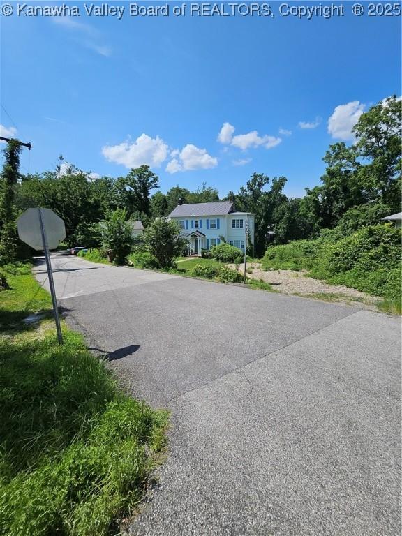 1405 Ravinia Rd, Charleston, WV 25314 - photo 2