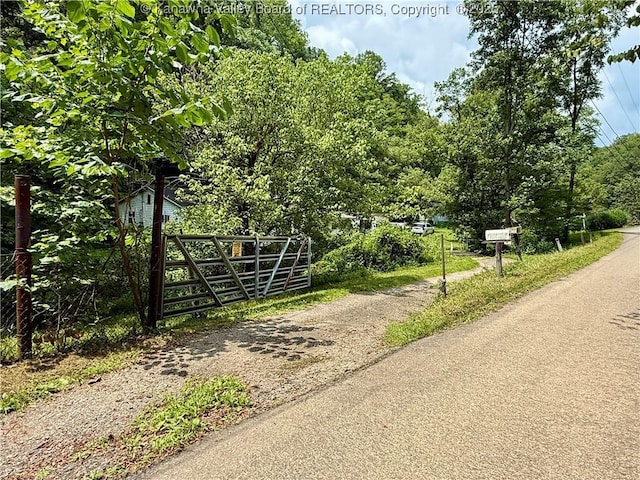 1749 Chapps Fork Rd, Charleston, WV 25312 - photo 30