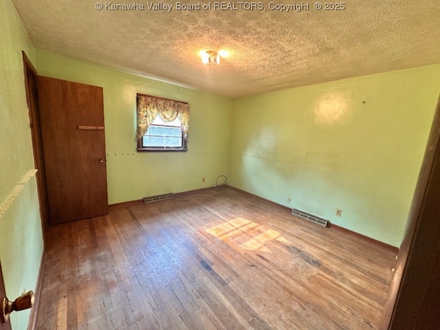 2409 Monroe Ave, Point Pleasant, WV 25550 - photo 15