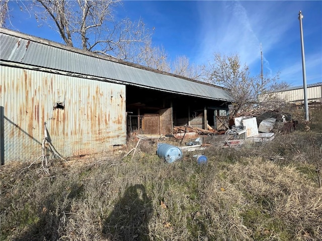 view of outdoor structure