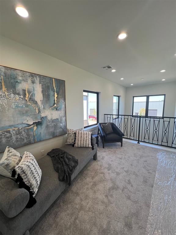 bedroom featuring carpet flooring