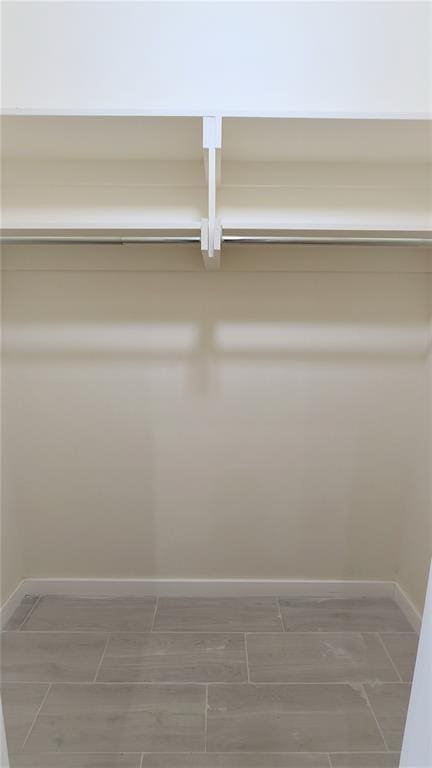 108 Tralee Ct, Yukon, OK 73099 - view of walk in closet