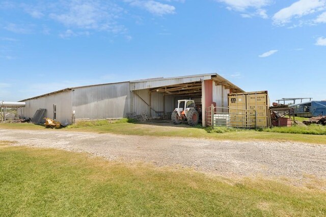 view of outbuilding