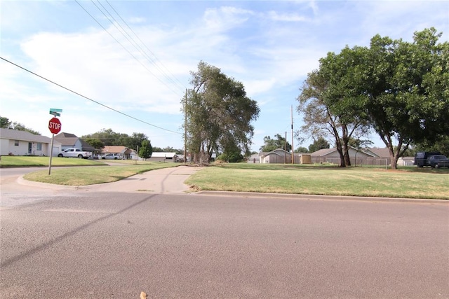 Listing photo 3 for 1023 W A Ave, Elk City OK 73644