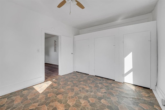 unfurnished bedroom with ceiling fan