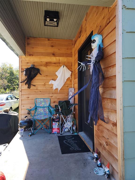 1421 E 7th St, Shawnee, OK 74801 - photo 2