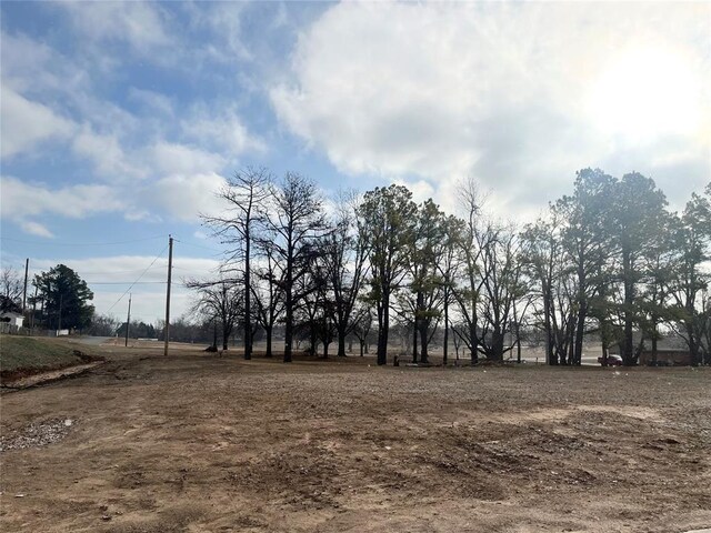 S 13 Street, Chickasha, OK 73018