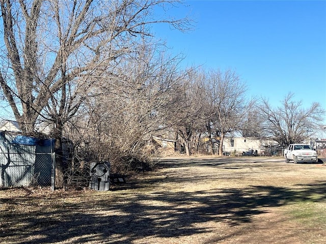 Listing photo 3 for 819 El Reno Ave, Chickasha OK 73018