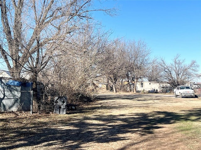 Listing photo 2 for 819 El Reno Ave, Chickasha OK 73018