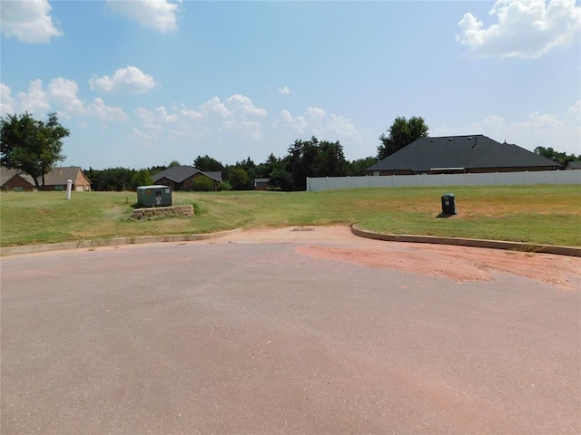 Listing photo 3 for 1611 Bent Trl, Guthrie OK 73044