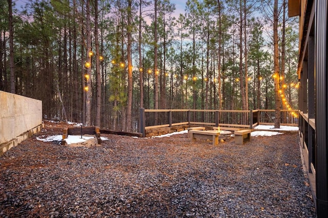 view of yard at dusk