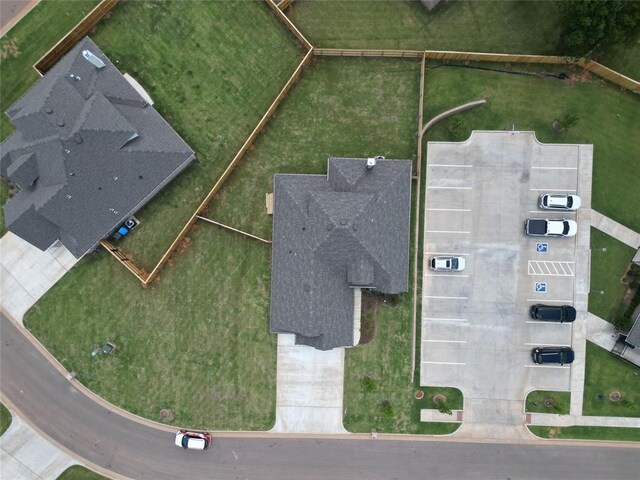 8800 Tyrion Dr, Edmond, OK 73007 - drone / aerial view