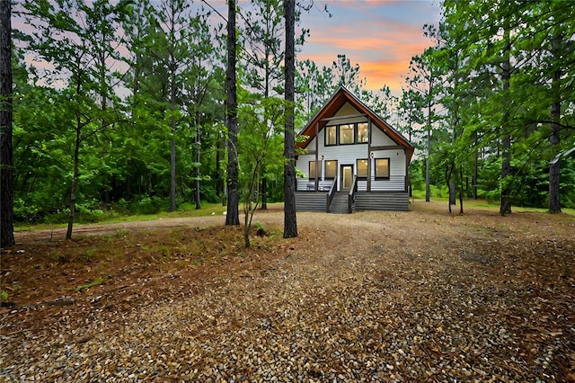 view of front of property