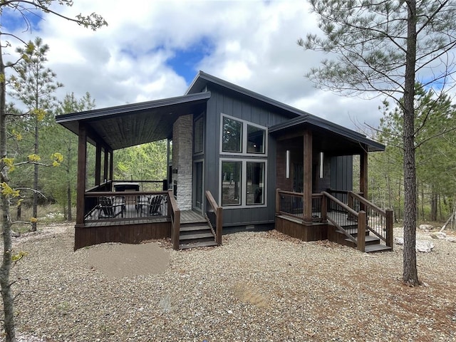 view of front of home with covered porch