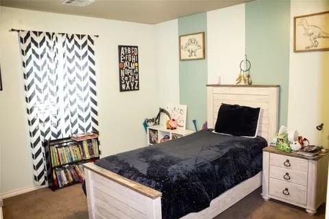 view of carpeted bedroom