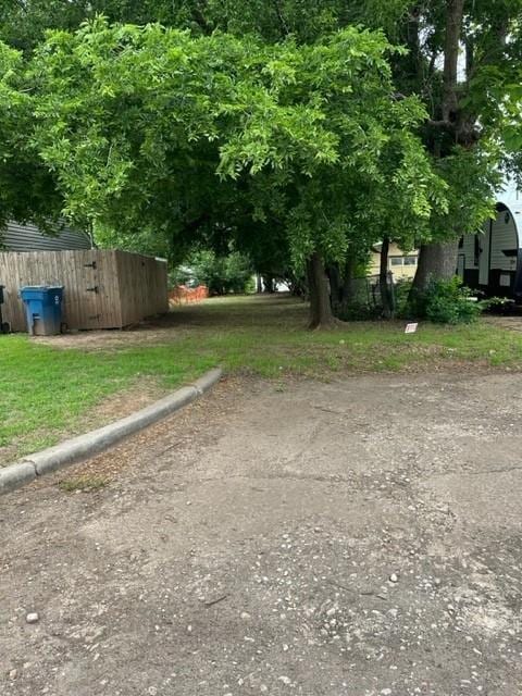 1721 Sandra Dr, Midwest City, OK 73110 - photo 2