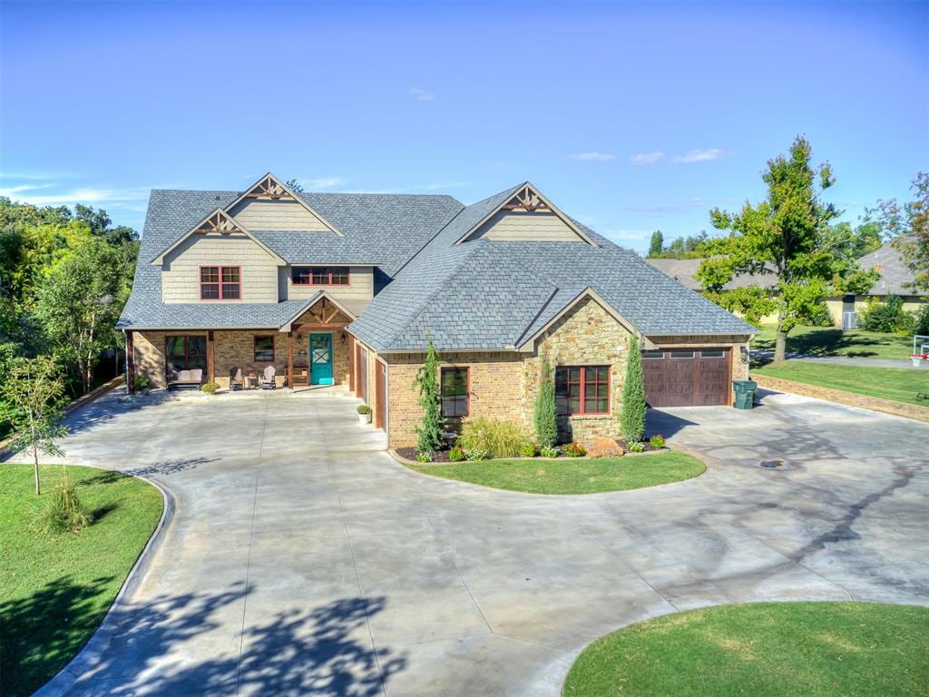 view of craftsman-style house