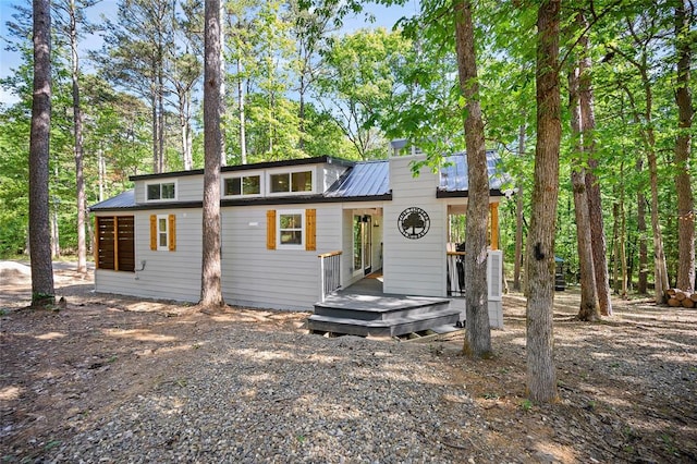 view of front of home featuring a deck