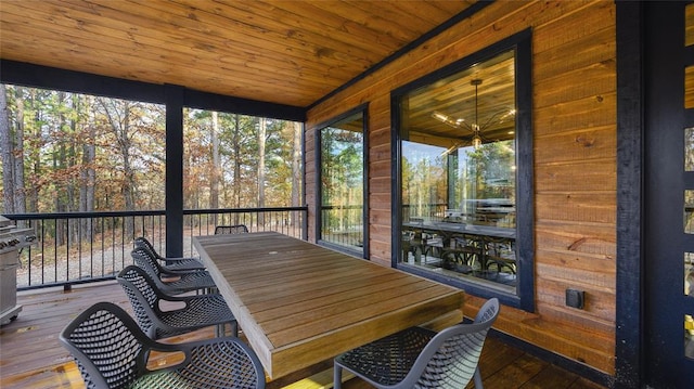 view of sunroom / solarium