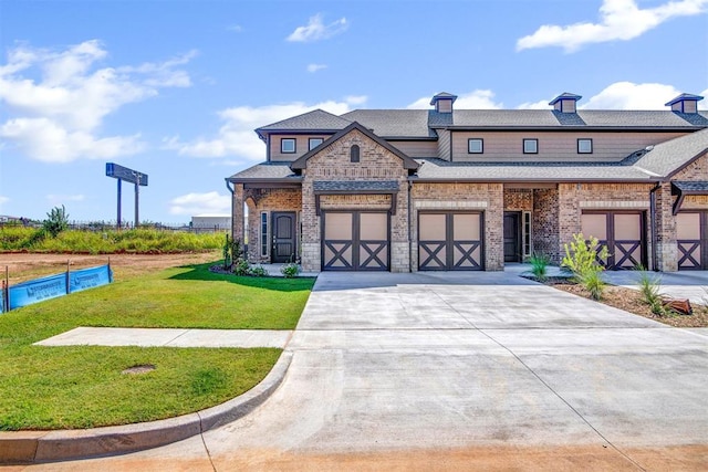 view of front of house with a front yard