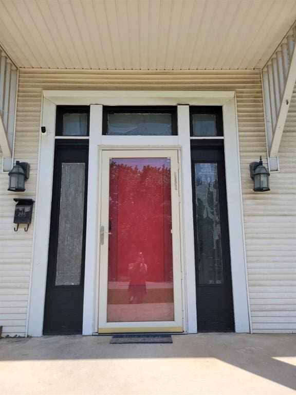 view of exterior entry