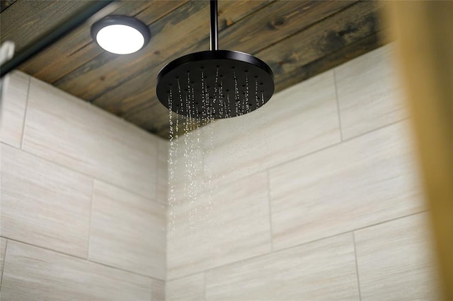 details featuring walk in shower