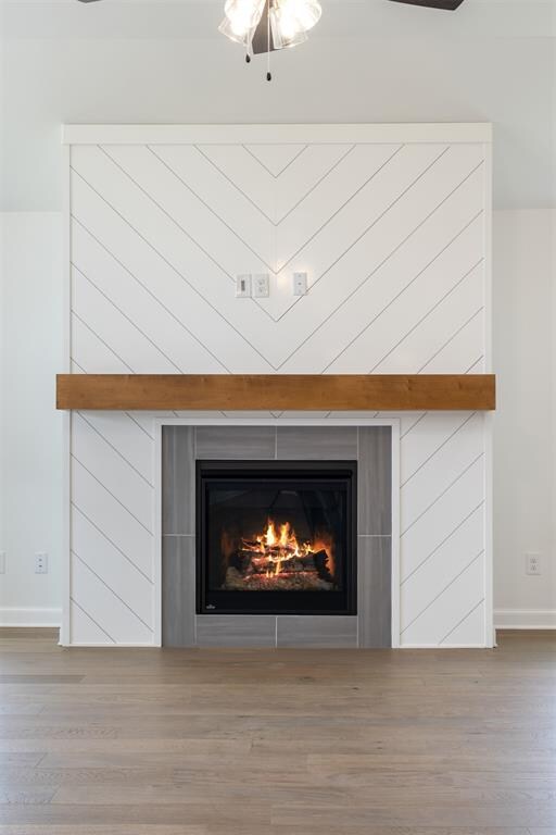 room details featuring hardwood / wood-style flooring