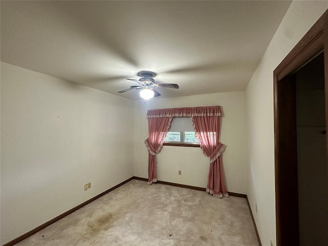 unfurnished bedroom featuring ceiling fan