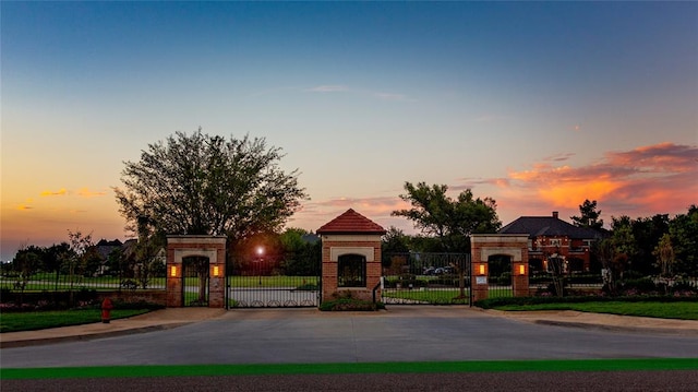 2001 Crittenden Link Way, Norman, OK 73072 - photo 1