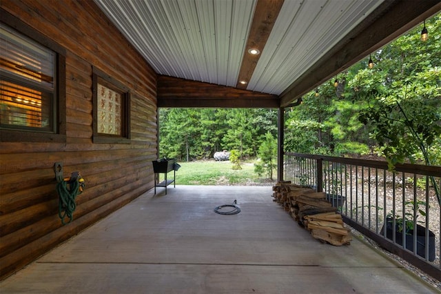 view of patio / terrace with a porch