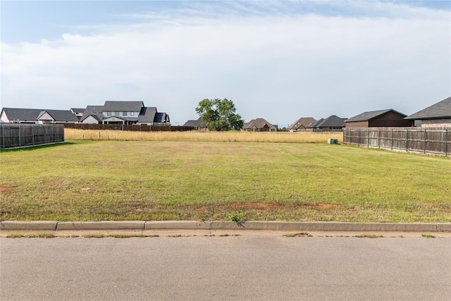 Listing photo 2 for 2001 Pinnacle Dr, Weatherford OK 73096