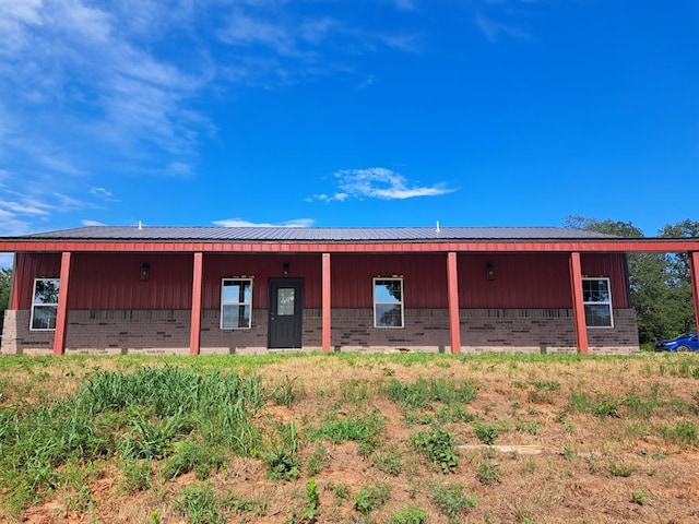 view of front facade