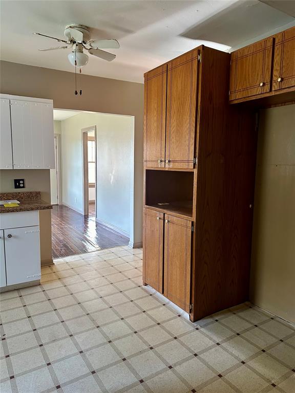 kitchen featuring light hardwood / wood-style floors and ceiling fan