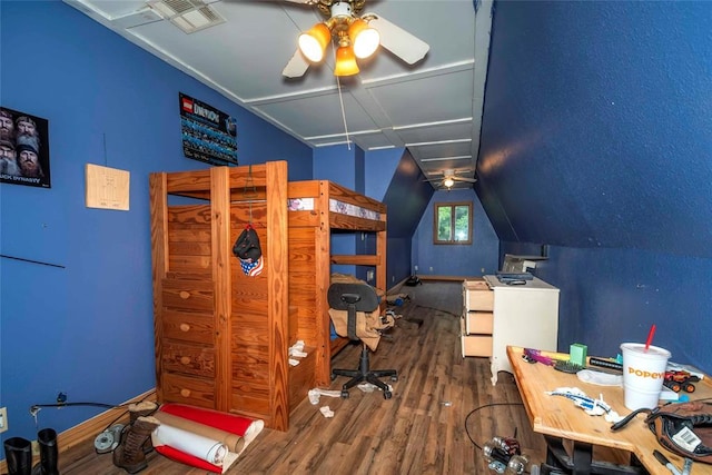 344586 E 860th Rd, Chandler, OK 74834 - bedroom featuring wood finished floors and lofted ceiling