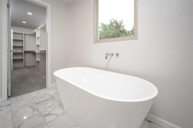 bathroom featuring a bathing tub