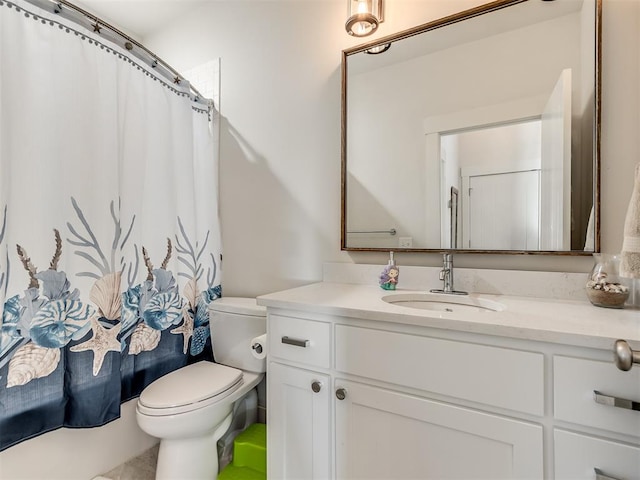 full bathroom with tile patterned floors, vanity, toilet, and shower / tub combo with curtain