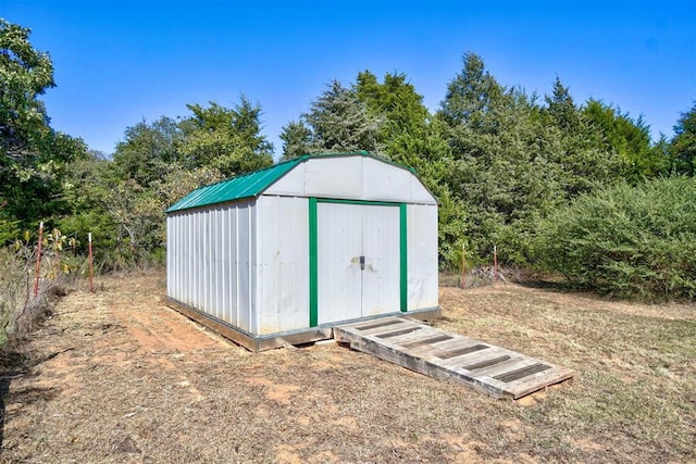 view of outdoor structure