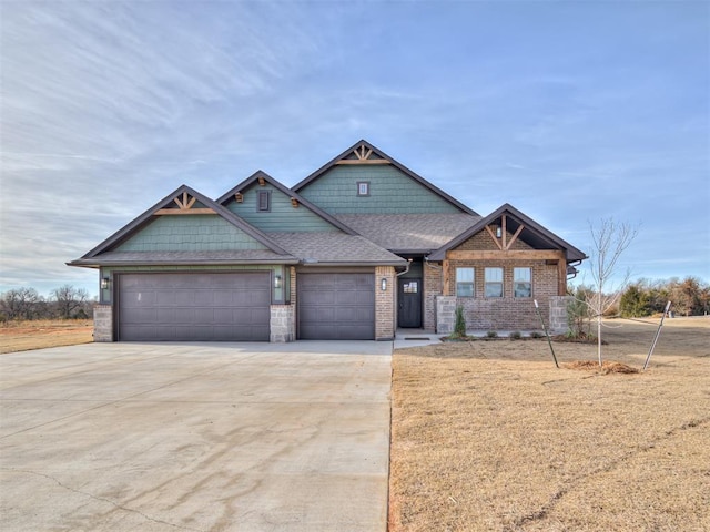 craftsman-style home featuring a garage