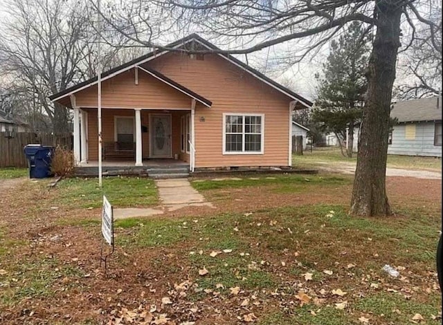 bungalow-style house featuring covered porch