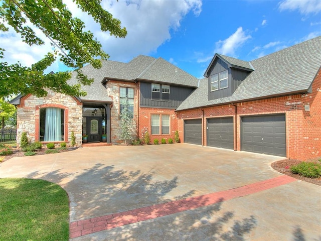 view of front facade with a garage