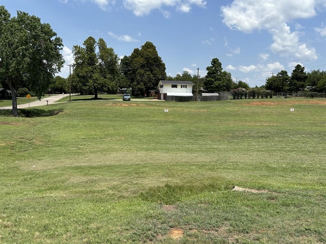 707 E Rock Creek Rd, Norman, OK 73071 - photo 1