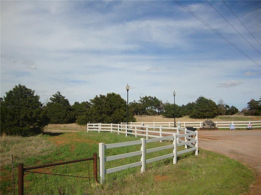 4 Rhett Rd, Weatherford, OK 73096 - photo 2