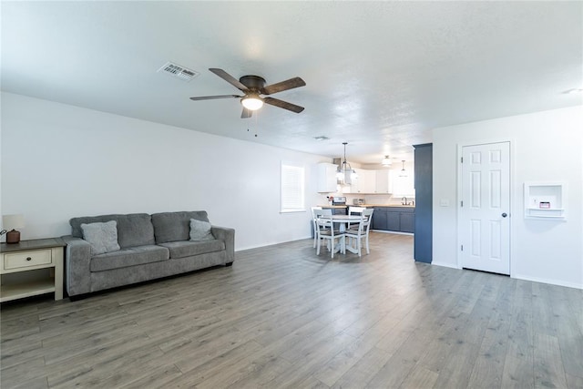 423 W Jefferson St, Mangum, OK 73554 - photo 3