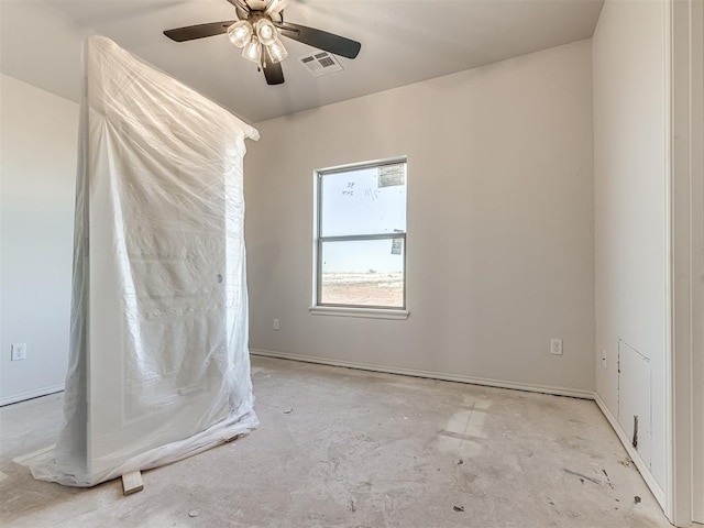 unfurnished room featuring ceiling fan