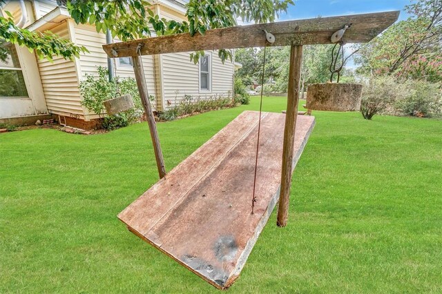 117 W 6th St, Cordell, OK 73632 - view of grassy yard