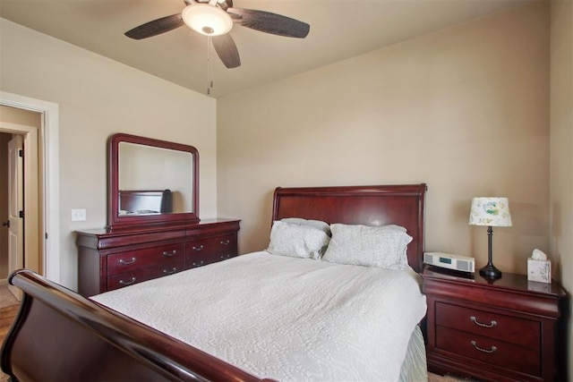 bedroom featuring ceiling fan