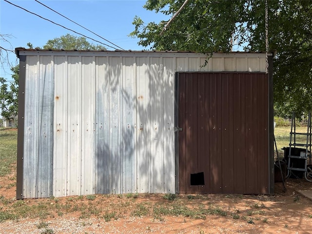 view of outbuilding