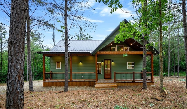 view of front of home featuring a porch